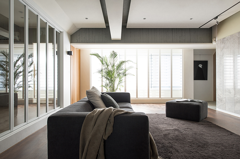 INDOOR BALCONY
